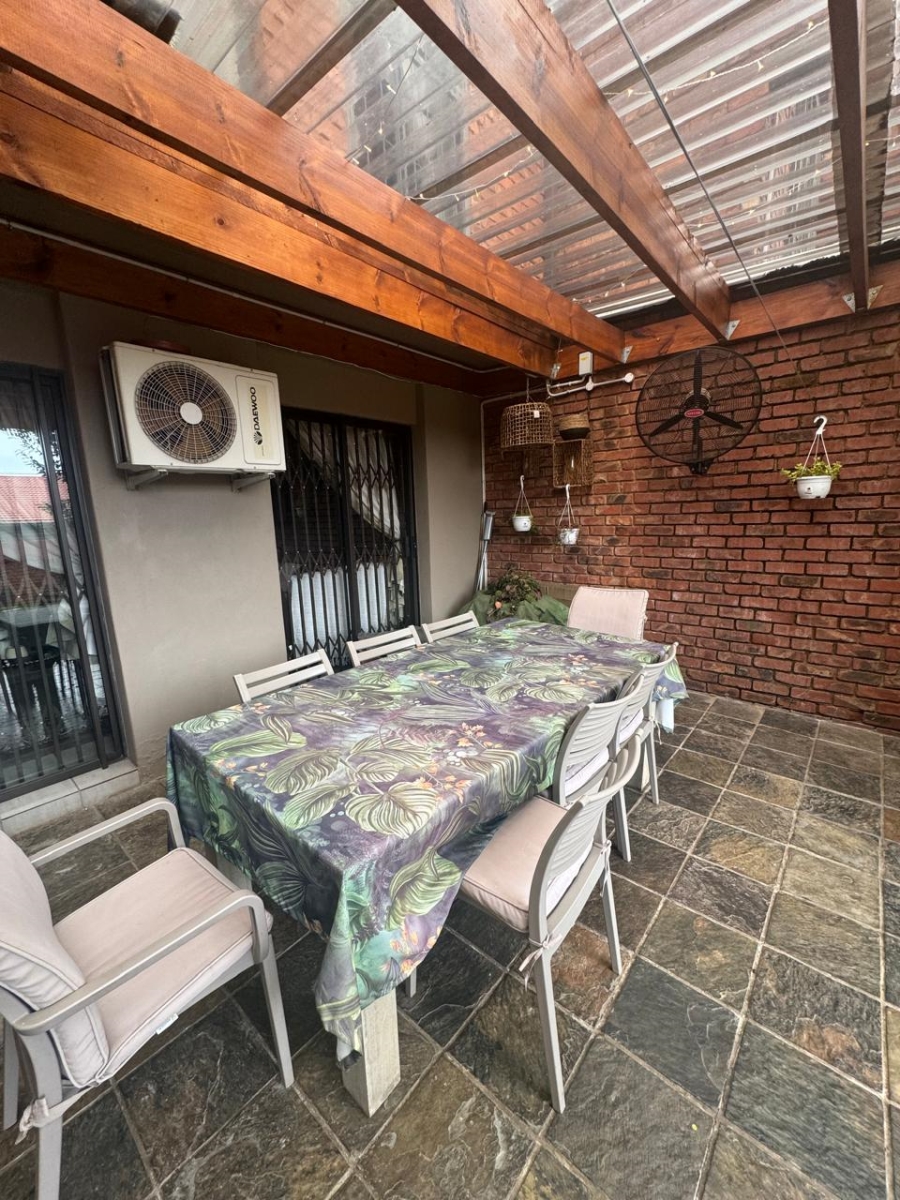 3 Bedroom Property for Sale in Bodorp North West